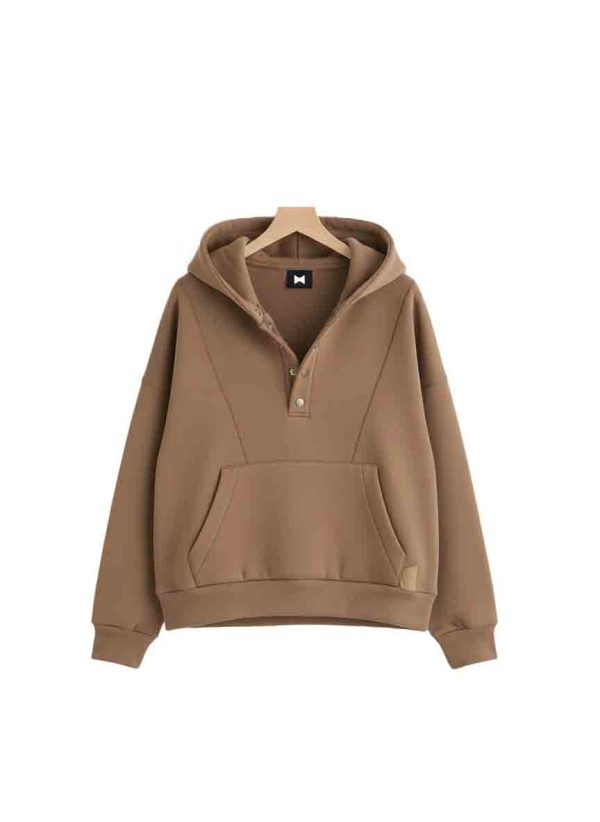 Modern silhouette hoodie with a flattering feminine fit