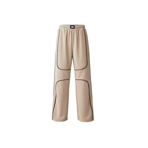 Streamlined trousers for a sharp, confident look