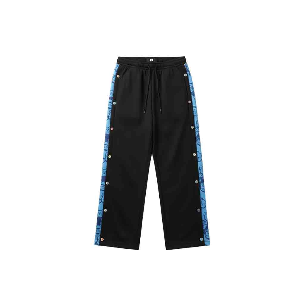 Minimalist pants with premium look