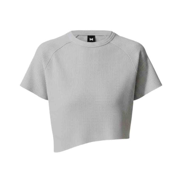 Modern cut t-shirt with premium fabric feel