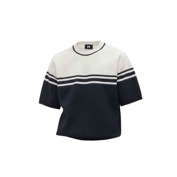 Soft cotton knitted T-shirt for effortless everyday styling